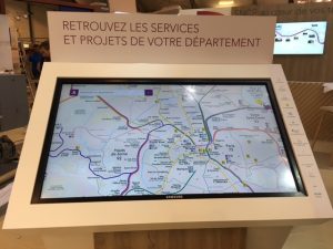 borne tactile sncf transilien 300x225 1