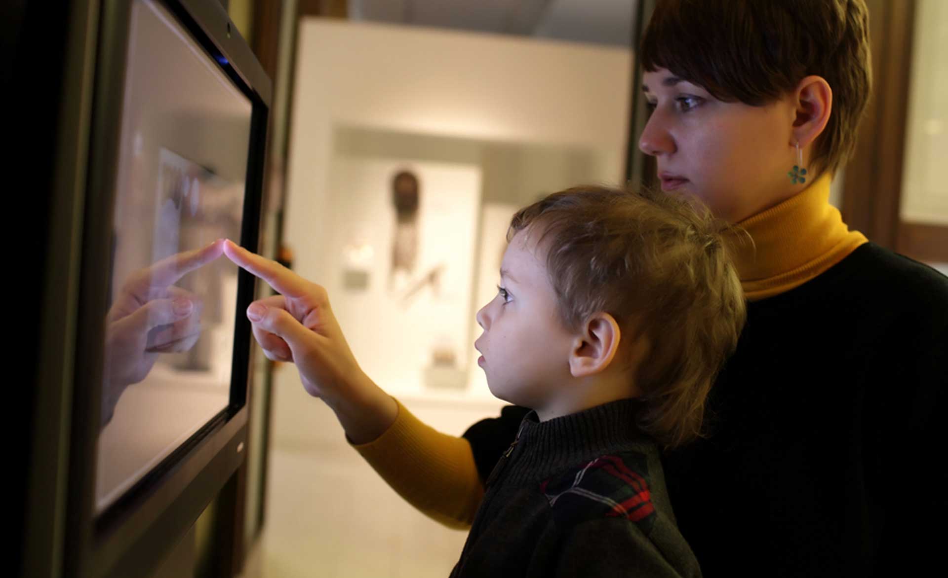 borne tactile pour famille