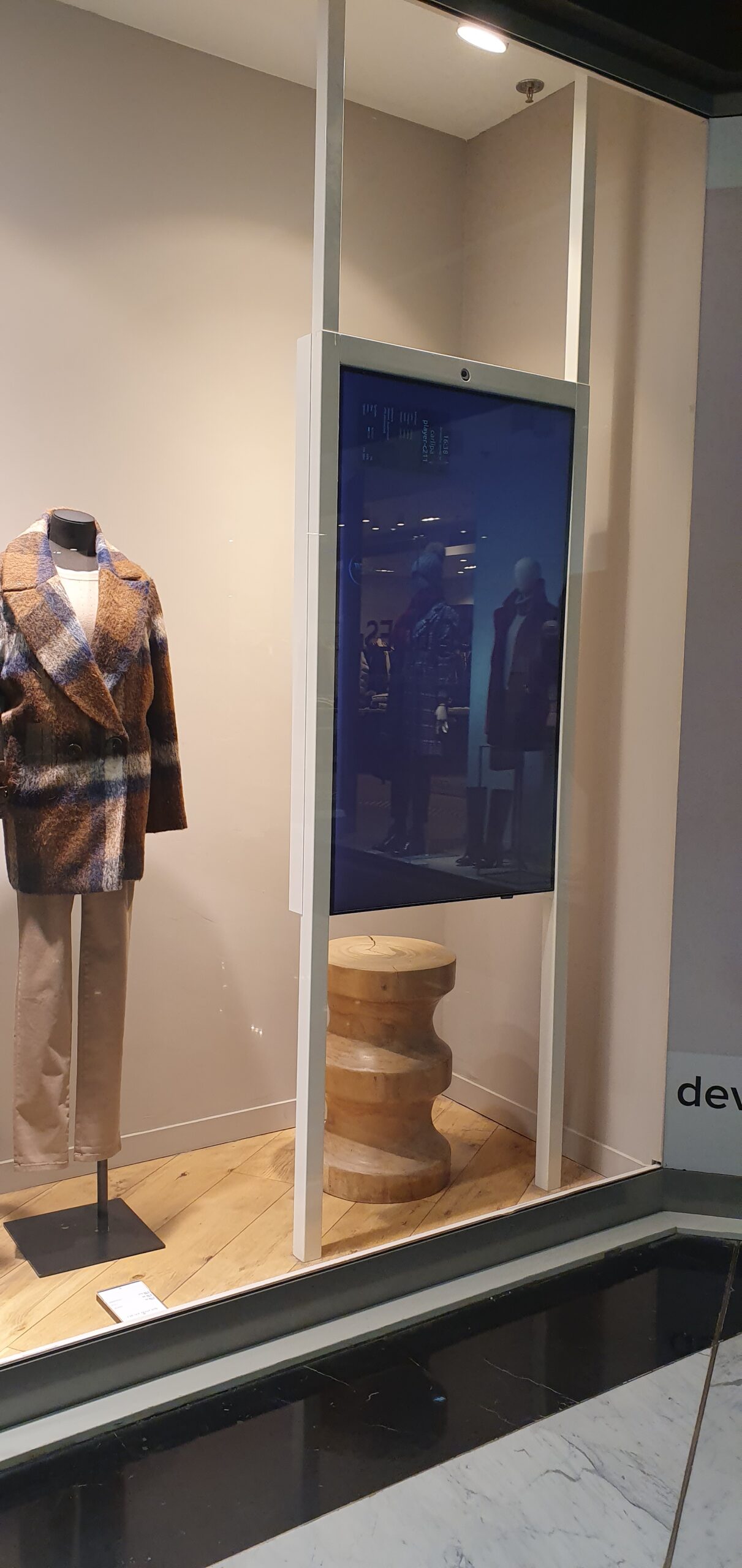 vitrine-tactile