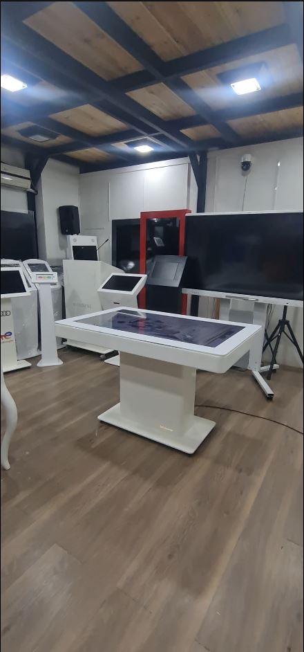 Video Thumbnail: Découvrez la Magie de la Table Tactile Maborne : Divertissement Innovant pour Tous ?seraph accel gi=wp content%2Fuploads%2F2024%2F05%2FCapture