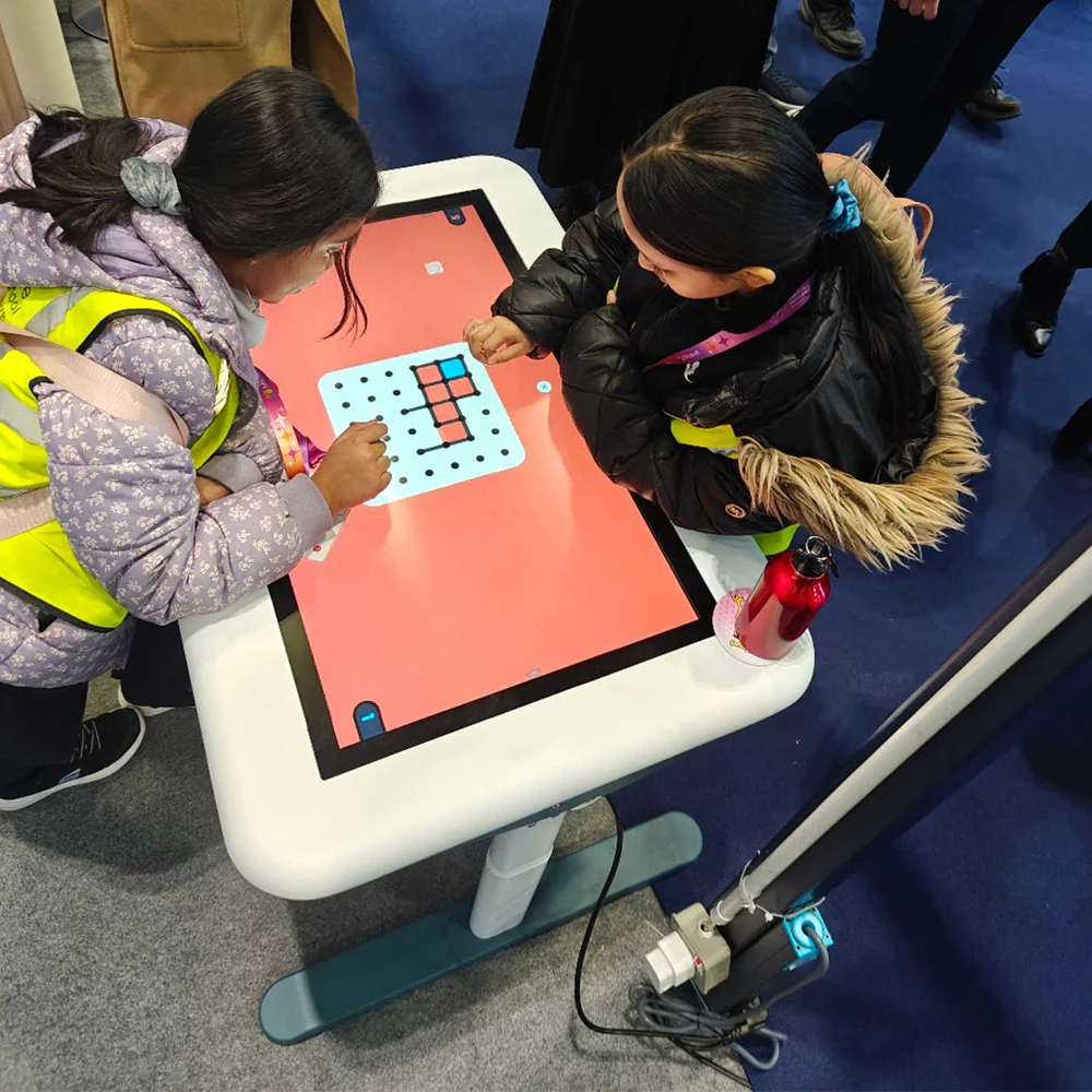 Table intelligente de jeu numérique