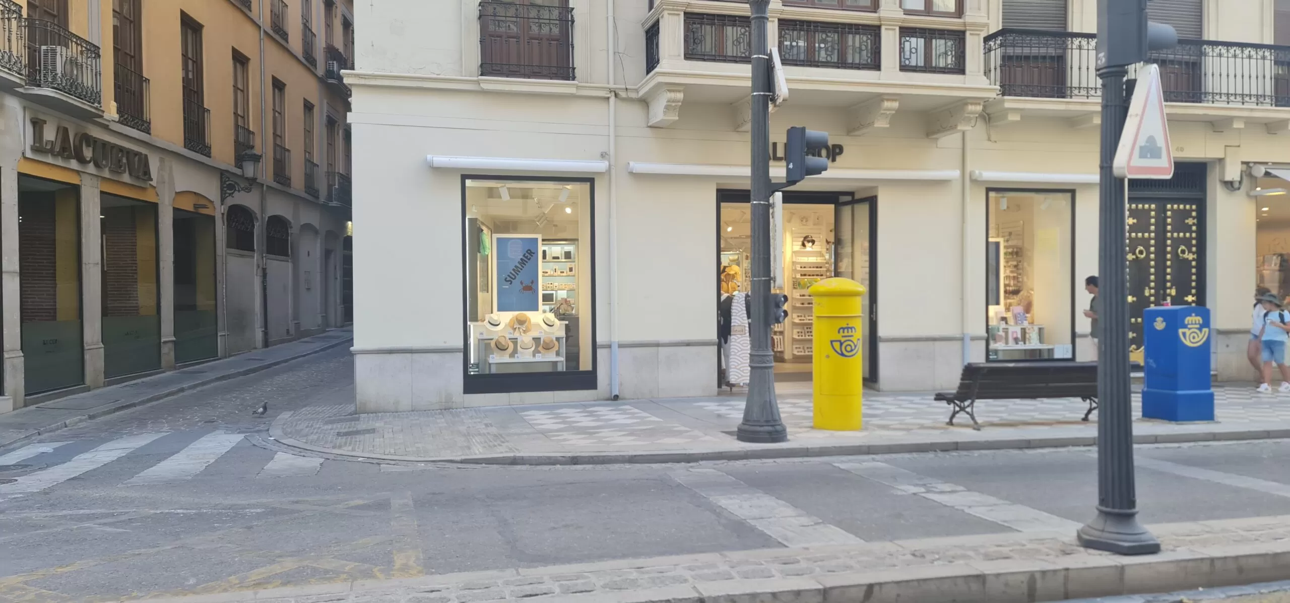 slide-ecran-vitrine slide-ecran-vitrine